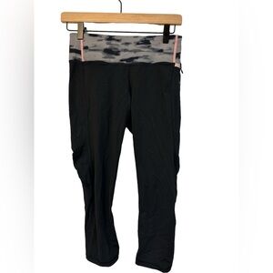 Lululemon Water Bound Crop Pants Womens 4 Run Swim Black Wamo Camo UPF 50+‎